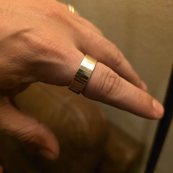 14k Gold Dyadema Ring with Stars Design - Picture 9 of 12